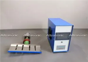 Резец еды 20K Handheld ультразвуковой отрезая машину для торта и сыра